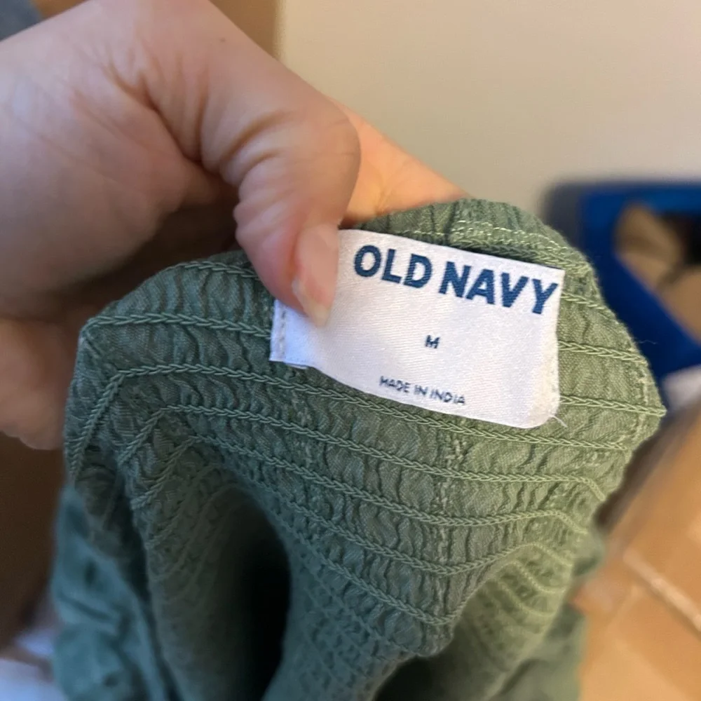 Old Navy Weeping Willow Green Puff Sleeve Wrap Blouse